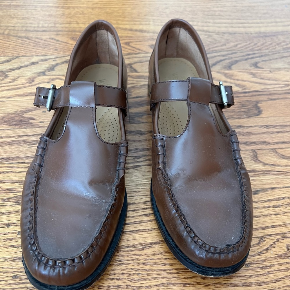 Brown Leather Mary Jane GH Bass Weejun Loafers